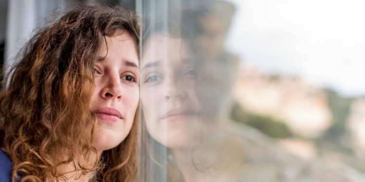 Trouver des signes de vulnérabilité émotionnelle chez une femme