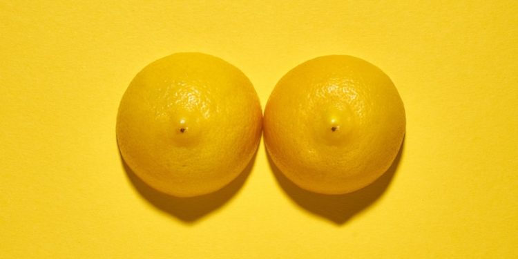 Prendre soin des seins d’une femme