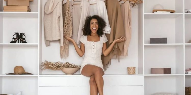 Les vêtements essentiels à avoir absolument dans sa garde-robe